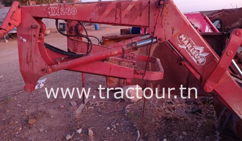 À vendre Chargeur pour tracteur MX 260 complet