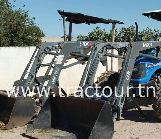 À vendre Chargeur pour tracteur Mailleux MX U8 complet