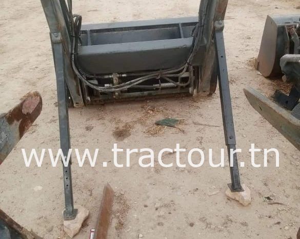 À vendre Chargeur pour tracteur Mailleux MX U8 complet