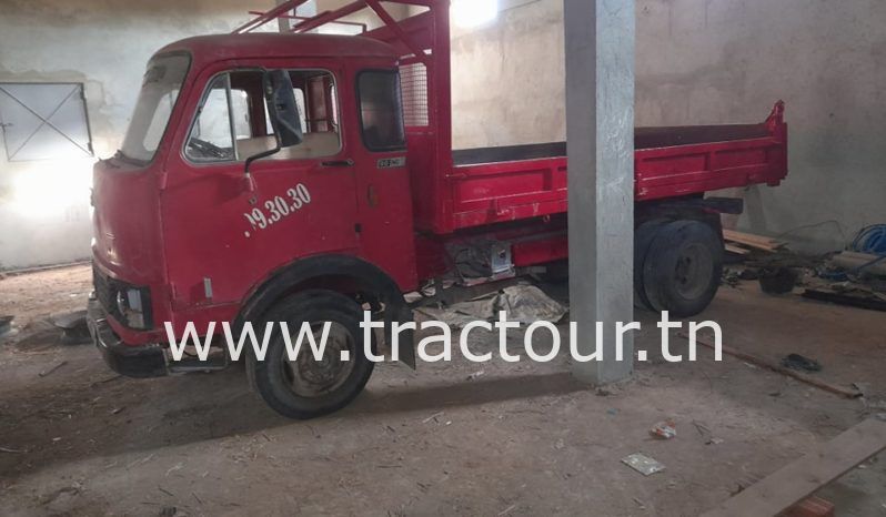 À vendre Camion benne OM 40 complet