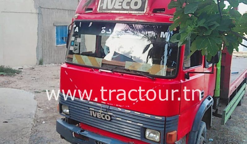 À vendre Camion plateau sans ridelles Fiat Iveco 115-17 complet