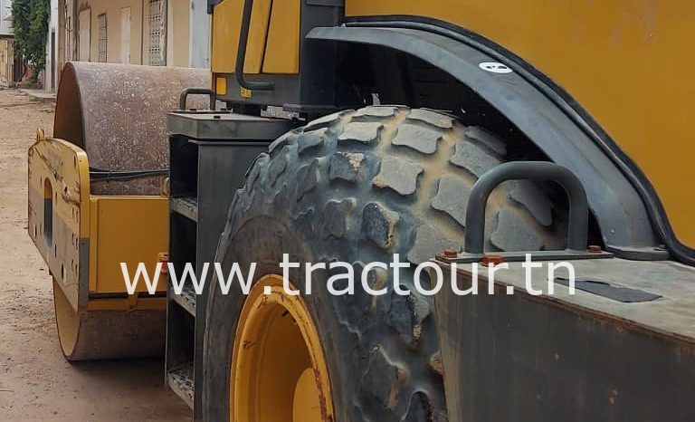 À vendre Rouleau compacteur monocylindre SDLG – 12 tonnes (2018) complet