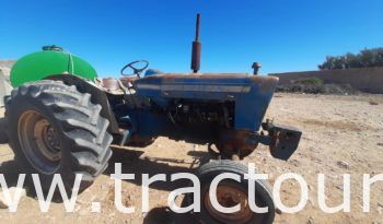 À vendre Tracteur Ford 5000 avec citerne 6000 litres complet