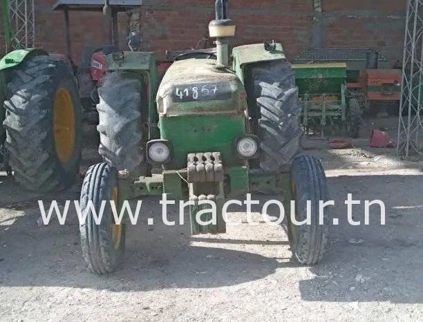 À vendre Tracteur John Deere 1040 complet