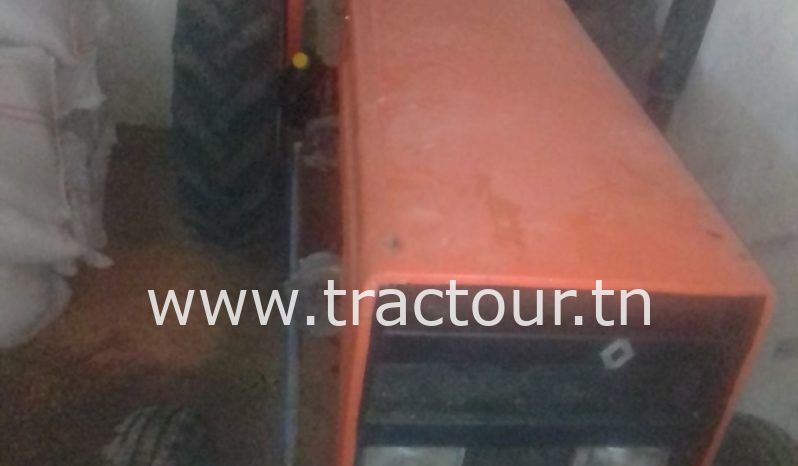 À vendre Tracteur Renault – 3 cylindres complet