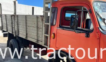 À vendre Camion plateau avec double ridelle OM 40 complet