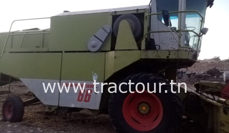 À vendre Moissonneuse batteuse à trémie et vis Claas Dominator 66 complet