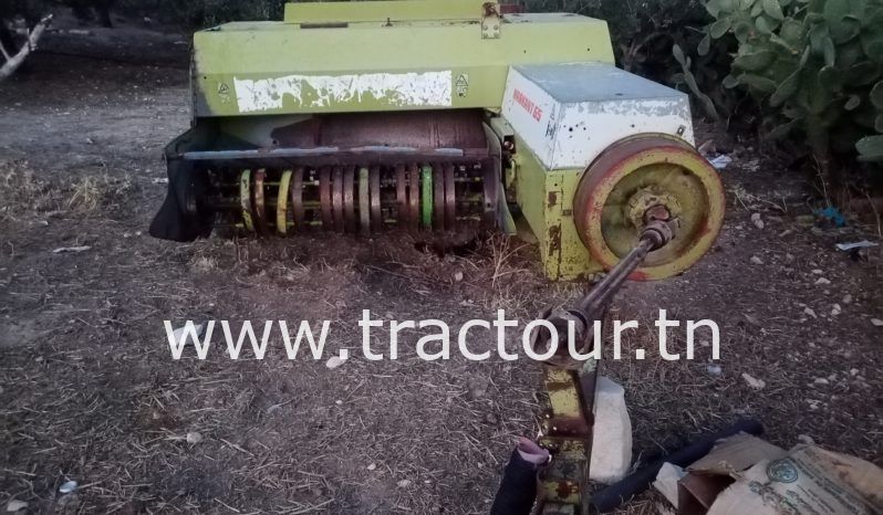 À vendre Moissonneuse batteuse à trémie et vis Claas Dominator 66 complet