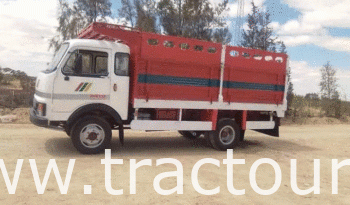 À vendre Camion plateau avec double ridelle OM 40 complet