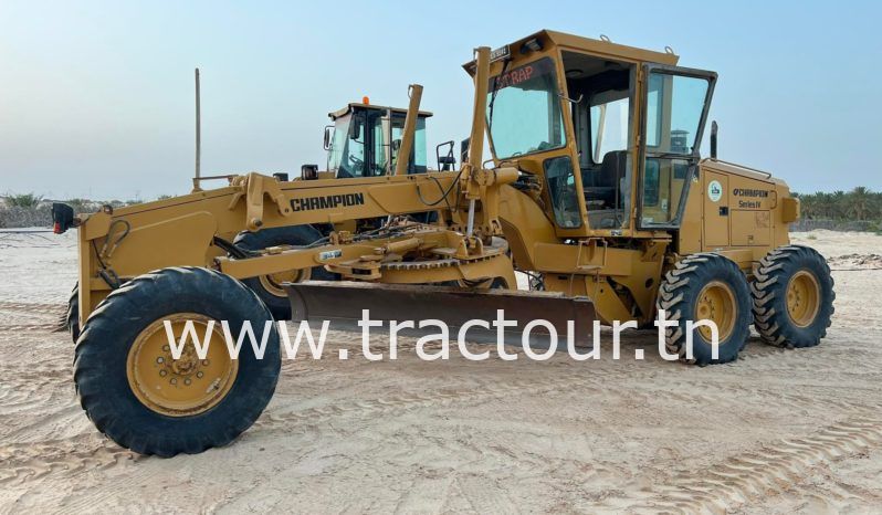 À vendre Niveleuse – Grader Champion 710A Série 4 complet