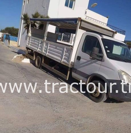 À vendre Camion plateau avec ridelles Iveco Daily 70c15 complet
