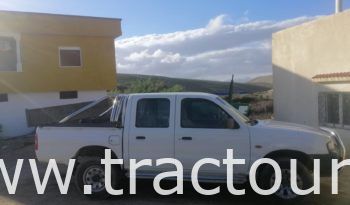 À vendre Camionnette 4 portes avec benne Mazda B2900 complet