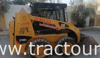 À vendre Chargeuse compacte avec godet Caterpillar 216 B3 (2015) complet