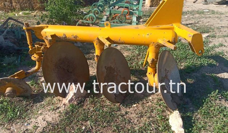 À vendre Charrue à 3 disques Huard complet