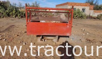 À vendre Benne pour camion OM 40 complet