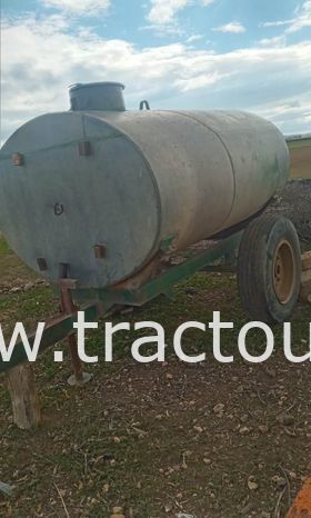 À vendre Semi remorque agricole citerne 4000 Litres complet