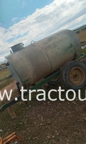 À vendre Semi remorque agricole citerne 4000 Litres complet