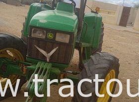À vendre Tracteur John Deere 5705 (2011) complet