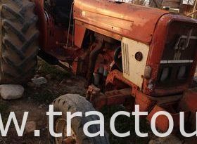 À vendre Tracteur International 674 complet
