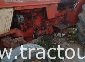 À vendre Tracteur International 674 complet