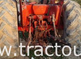 À vendre Tracteur International 674 complet