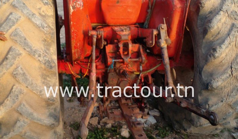À vendre Tracteur International 674 complet