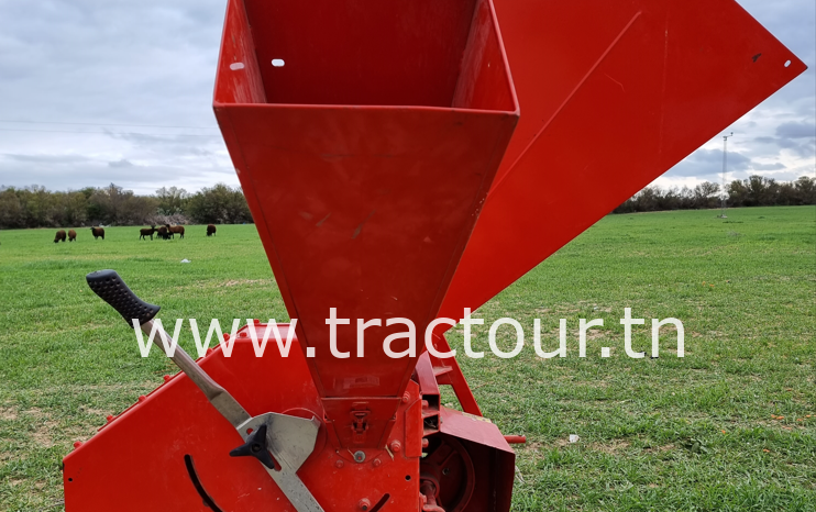 À vendre Broyeur de végétaux 10 Cm max pour prise de force complet