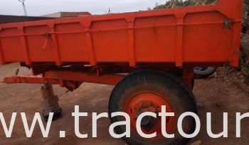 À vendre Semi remorque agricole citerne 5000 Litres et benne 5 tonnes avec carte grise complet
