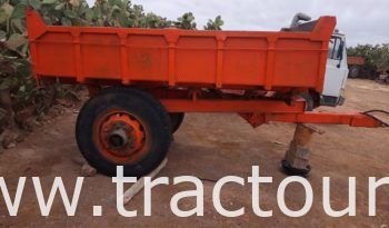À vendre Semi remorque agricole citerne 5000 Litres et benne 5 tonnes avec carte grise complet