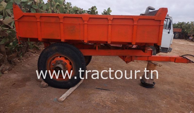 À vendre Semi remorque agricole citerne 5000 Litres et benne 5 tonnes avec carte grise complet