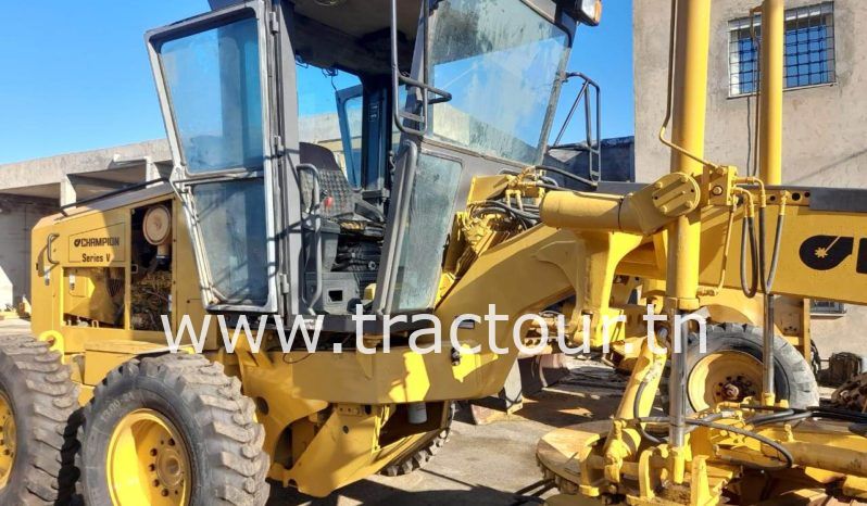 À vendre Niveleuse – Grader Champion 720A Série 5 complet