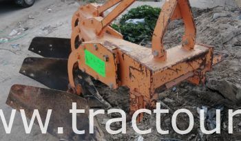 À vendre Charrue à 3 socs MIG-Huard complet
