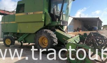 À vendre Moissonneuse batteuse à trémie et vis John Deere 1065 complet