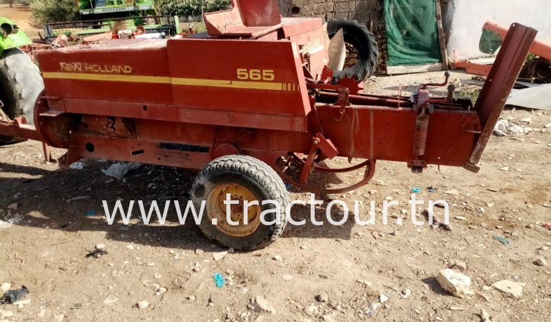 À vendre Presse à paille – Brissa New Holland 565 complet