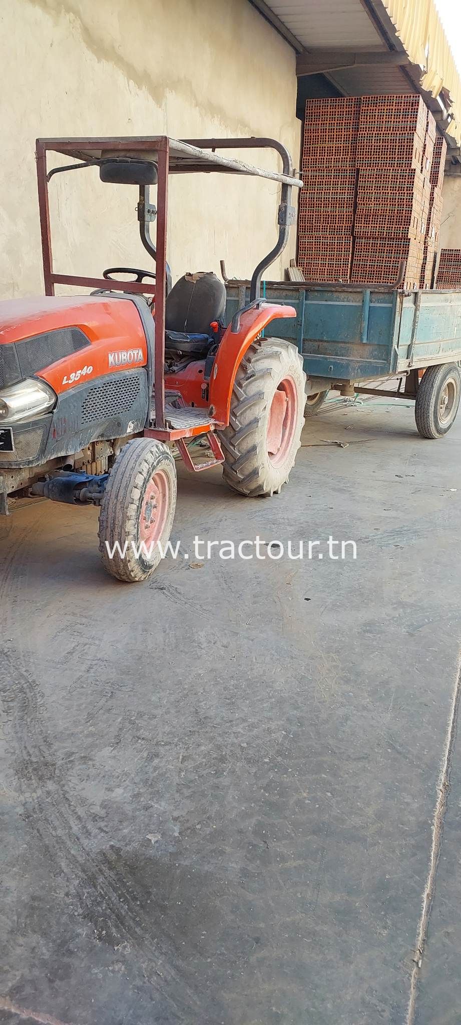 Tracteur Kubota avec remorque