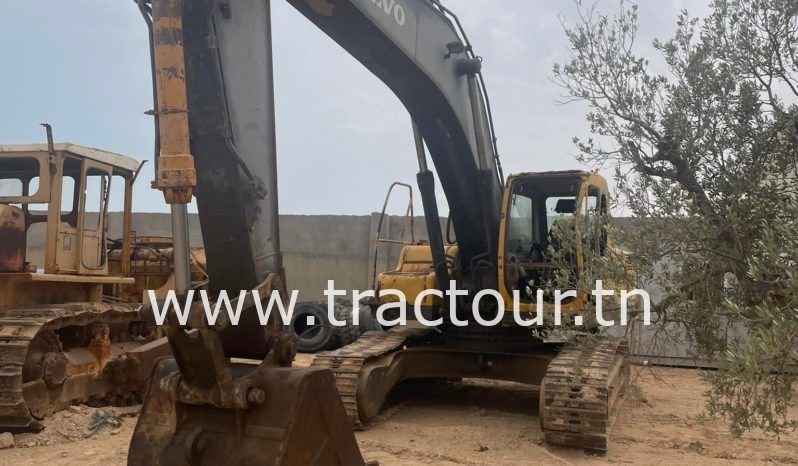 À vendre Pelle sur chenilles avec brise-roche et godet Volvo EC 290B LC – 29 tonnes complet