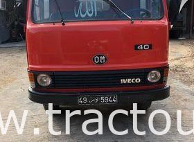 À vendre Camion plateau avec double ridelle OM 40 complet
