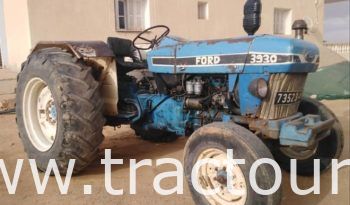 À vendre Tracteur Ford 3930 complet