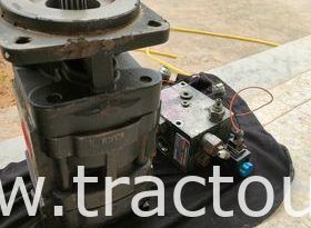 À vendre Pompe hydraulique tractopelle Terex 860 complet