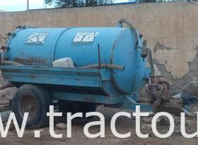 À vendre Semi remorque citerne vide fosse 5000 litres complet