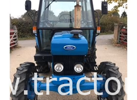 À vendre Tracteur Ford 4000 complet