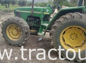 À vendre Tracteur John Deere 5705 (2008) complet