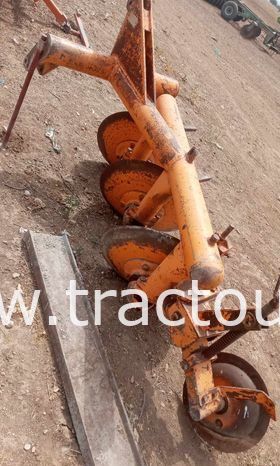 À vendre Charrue à 3 disques MIG-Huard – diamètre 66cm complet