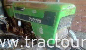 À vendre Tracteur Deutz M 70 07 avec pulvérisateur et remorque plateau complet