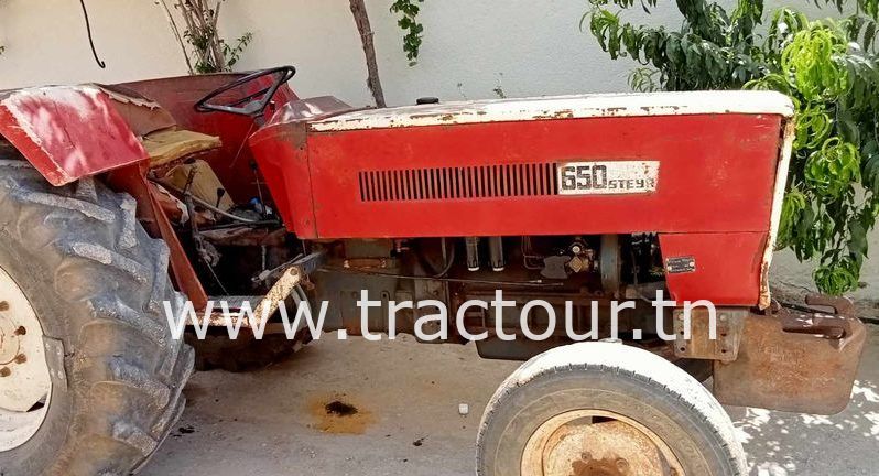 À vendre Tracteur Steyr 650 complet