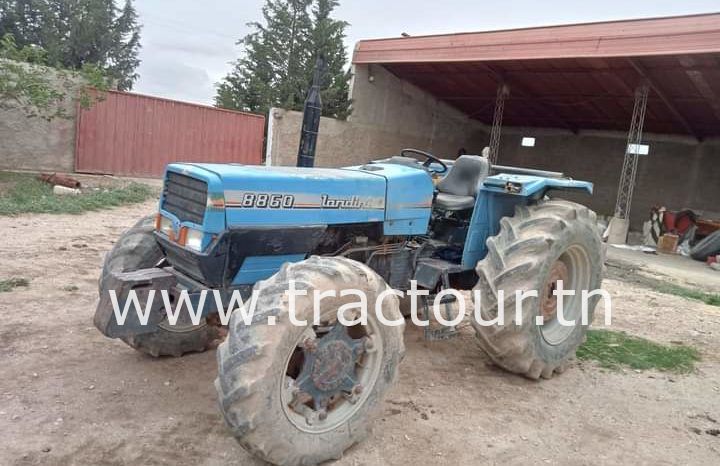 À vendre Tracteur Landini 8860 avec citerne 3000 litre (1997) complet