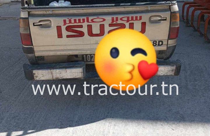 À vendre Pick-up 4×4 avec benne Isuzu Super Faster 2500 injection (2001) complet