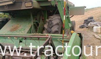 À vendre Moissonneuse batteuse à trémie et vis John Deere 1075 complet