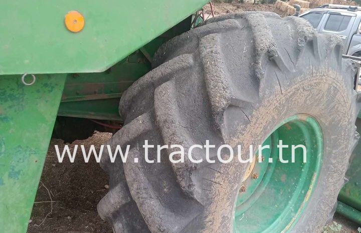 À vendre Moissonneuse batteuse à trémie et vis John Deere 1075 complet