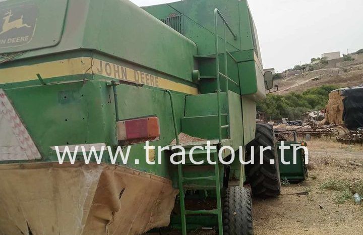 À vendre Moissonneuse batteuse à trémie et vis John Deere 1075 complet